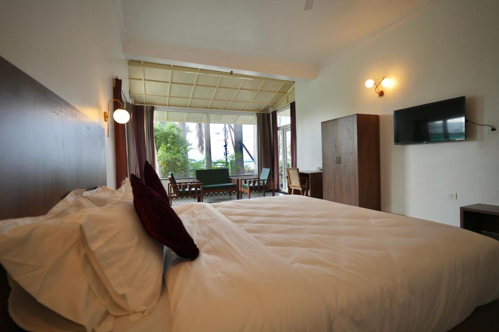Bhopal Lake Stays Exterior photo